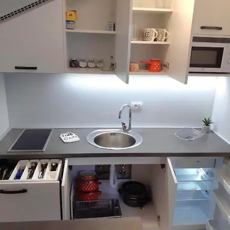 Διαμέρισμα Ommi *